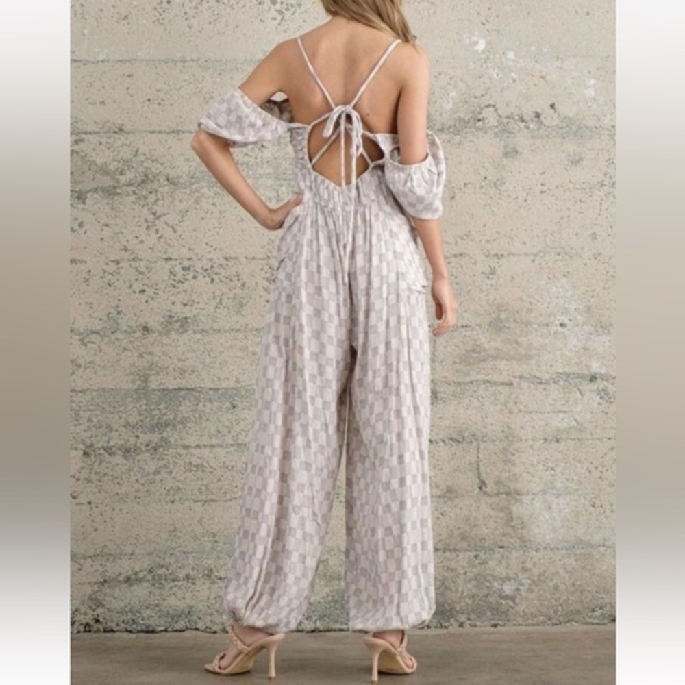 Boho Wide Leg Jumpsuit Women Large Taupe Open Back‎ Flowy NWT